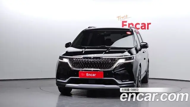 Kia Carnival 2022 — Фото 3/20