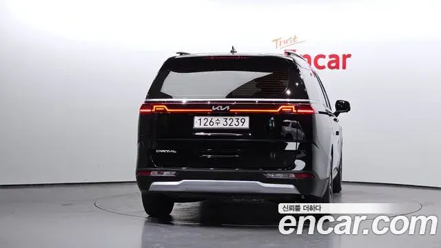 Kia Carnival 2022 — Фото 4/20