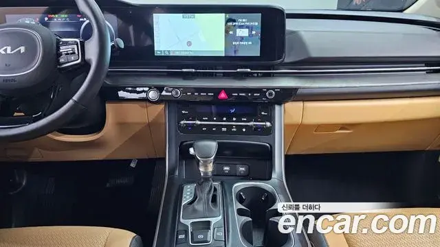 Kia Carnival 2022 — Фото 17/20