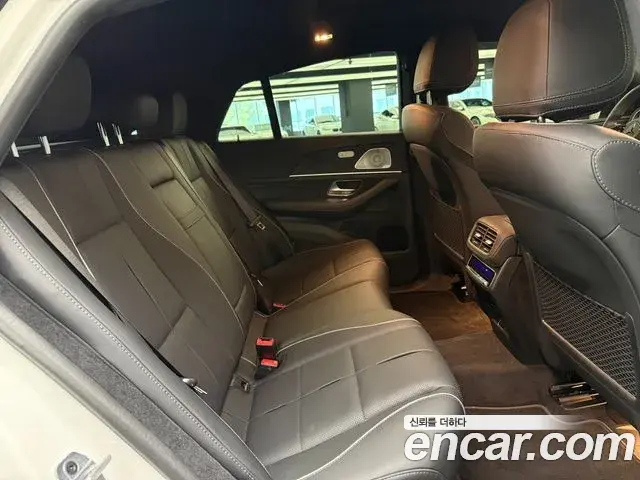 Mercedes-Benz GLE-Class 2026 — Фото 12/18