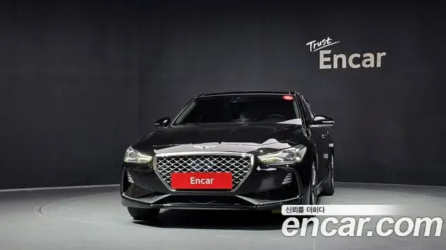 Genesis G70 2018 — Photo 6/20
