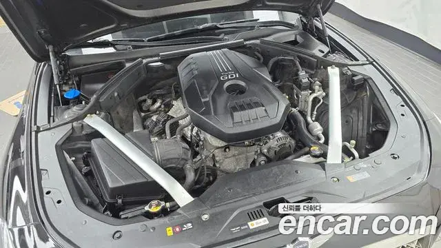 Genesis G70 2018 — Photo 1/20