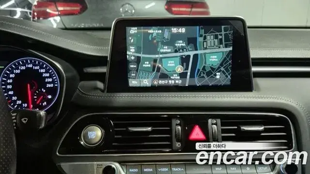 Genesis G70 2018 — Photo 15/20
