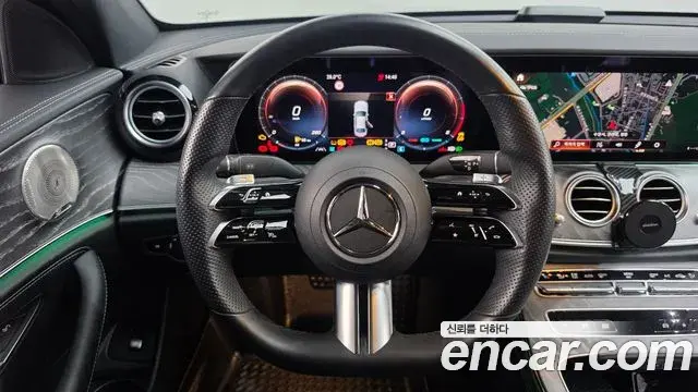 Mercedes-Benz E-Class 2022 — Фото 14/20