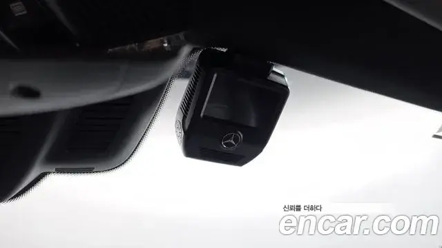 Mercedes-Benz E-Class 2022 — Фото 18/20