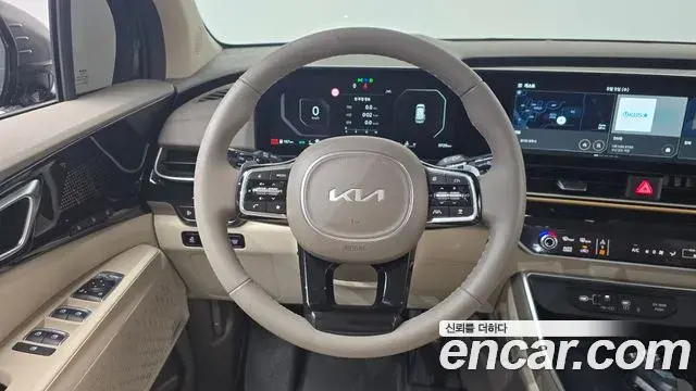 Kia Carnival 2024 — Фото 12/20