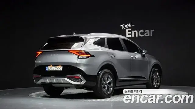 Kia Sportage 2022 — Photo 2/20