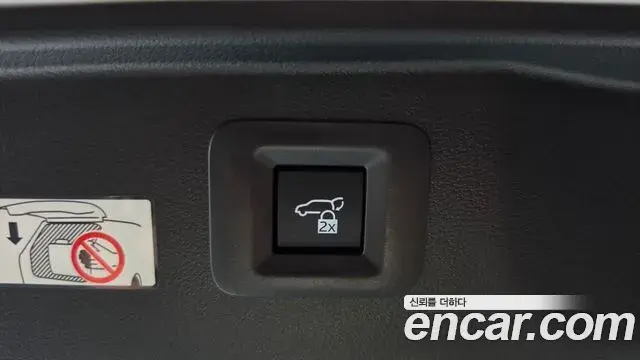 Toyota Alphard 2025 — Photo 14/35