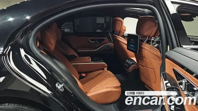 Mercedes-Benz S-Class 2023 — Фото 11/20