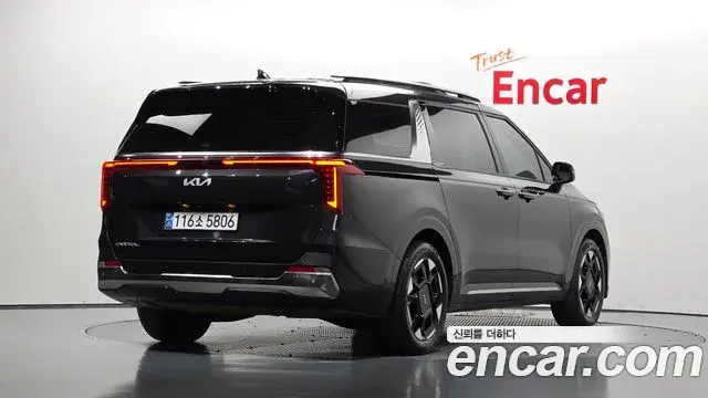 Kia Carnival 2024 — Photo 2/20