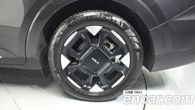 Kia Carnival 2024 — Photo 5/20