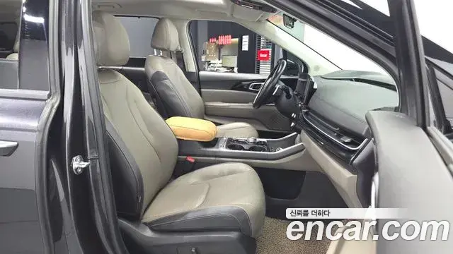 Kia Carnival 2024 — Photo 11/20