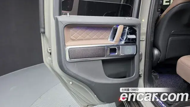 Mercedes-Benz G-Class 2024 — ფოტო 33/37