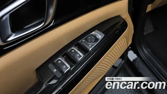 Kia Carnival 2023 — Фото 15/20