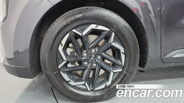 Kia Carnival 2024 — Şəkil 5/20