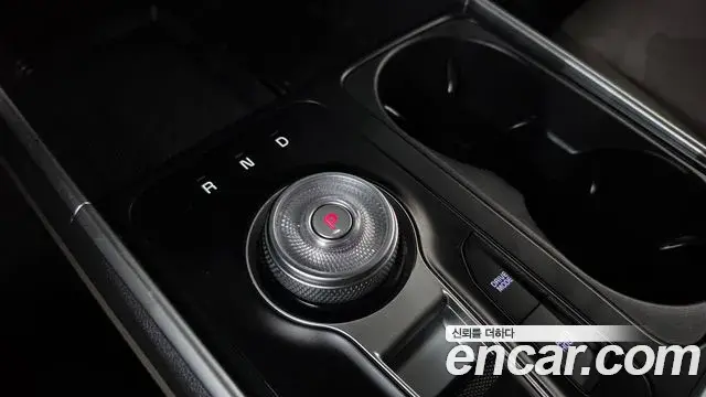 Kia Carnival 2024 — Şəkil 9/20