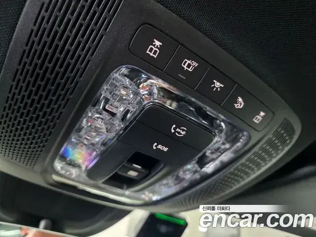 Mercedes-Benz GLE-Class 2025 — Фото 17/18