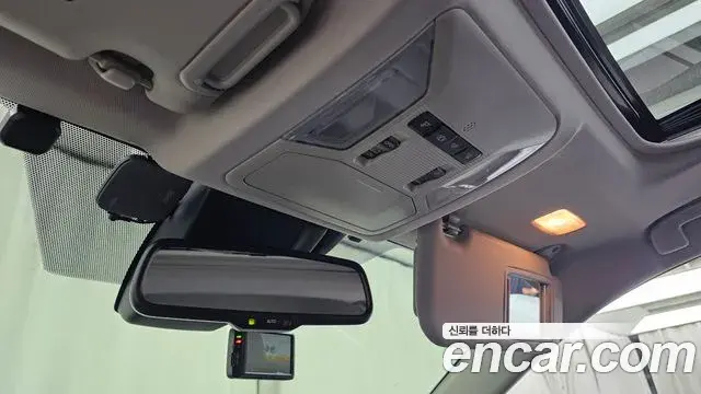 Toyota RAV4 2019 — Фото 20/20