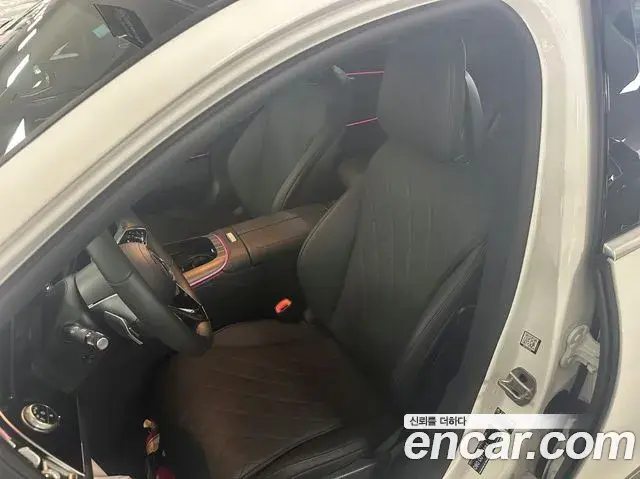 Mercedes-Benz E-Class 2025 — Şəkil 13/18