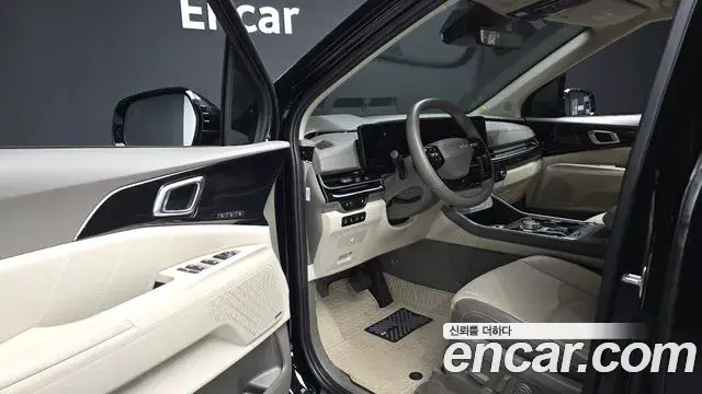 Kia Carnival 2025 — Фото 10/20