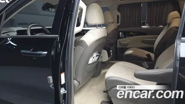 Kia Carnival 2025 — Фото 12/20