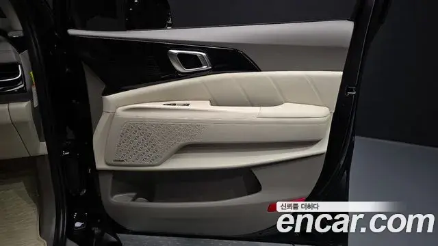 Kia Carnival 2025 — Şəkil 22/42