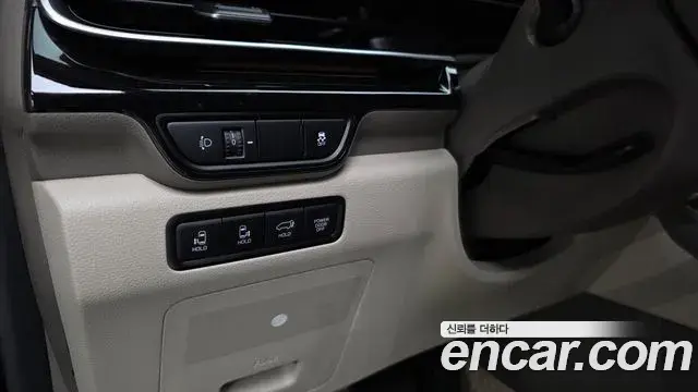 Kia Carnival 2025 — Şəkil 4/42