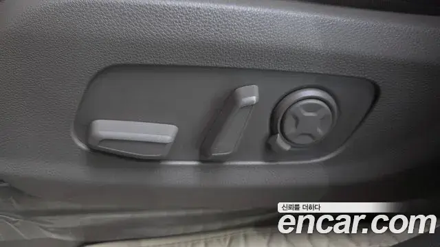 Kia Carnival 2025 — Şəkil 37/42