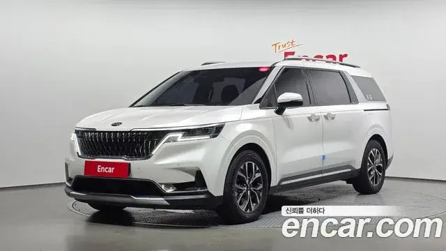 Kia Carnival 2021 — Фото 1/20