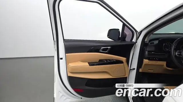 Kia Carnival 2021 — Photo 34/36