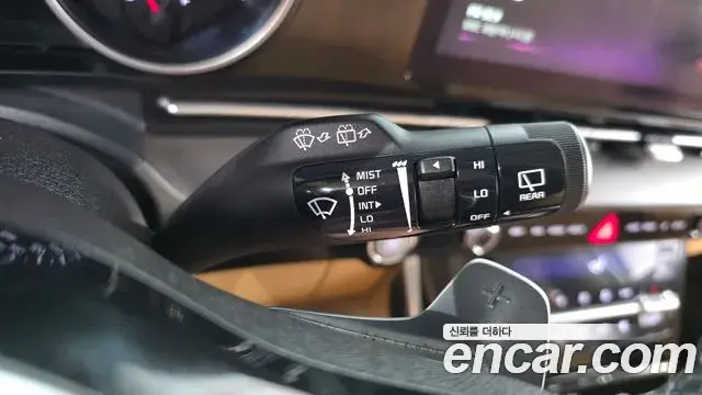 Kia Carnival 2021 — Photo 2/36
