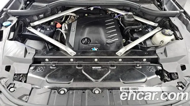 BMW X5 2021 — Photo 6/20