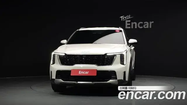 Kia Sorento 2023 — Фото 2/20