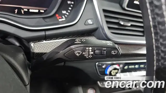 Audi Q5 2020 — Фото 19/20