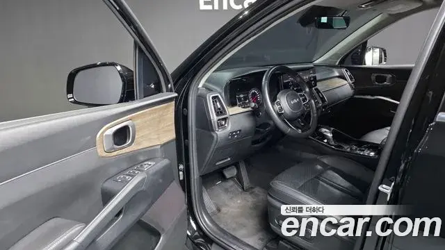 Kia Sorento 2022 — Фото 10/20