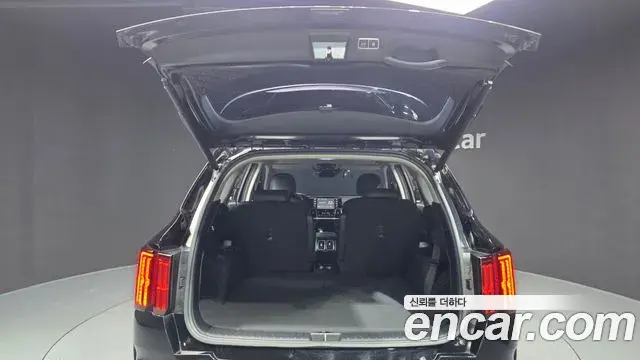 Kia Sorento 2022 — Фото 20/20