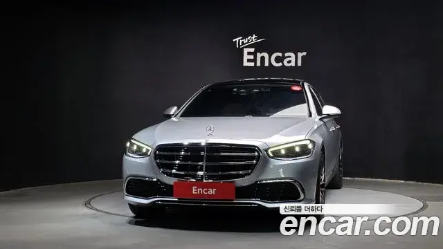 Mercedes-Benz S-Class 2025 — Photo 3/20