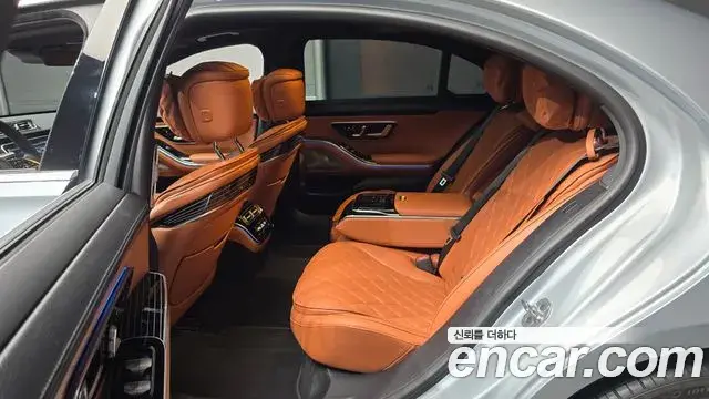 Mercedes-Benz S-Class 2025 — Photo 12/20