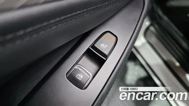 Kia K8 2025 — Photo 8/33