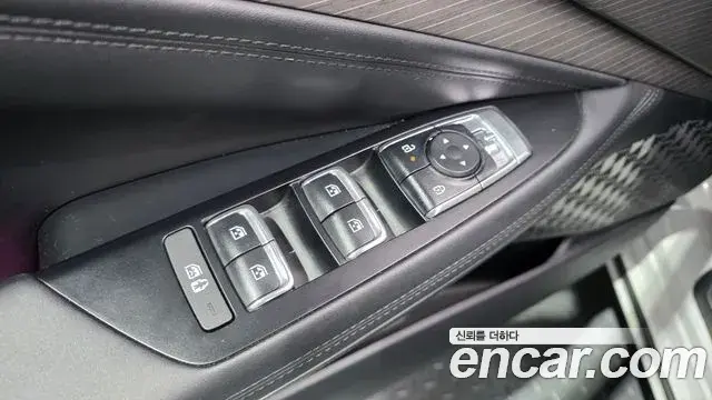 Kia K8 2025 — Photo 16/33