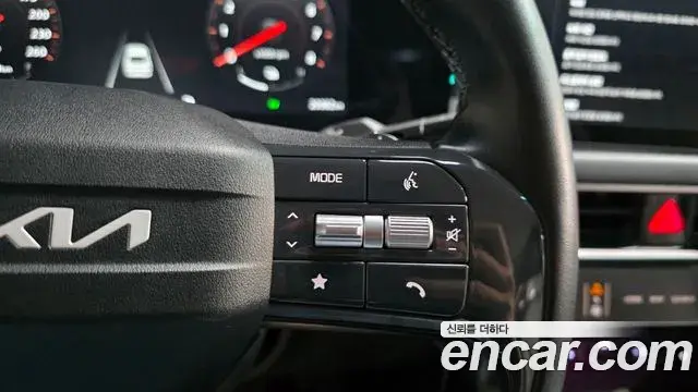 Kia K8 2025 — Photo 6/33