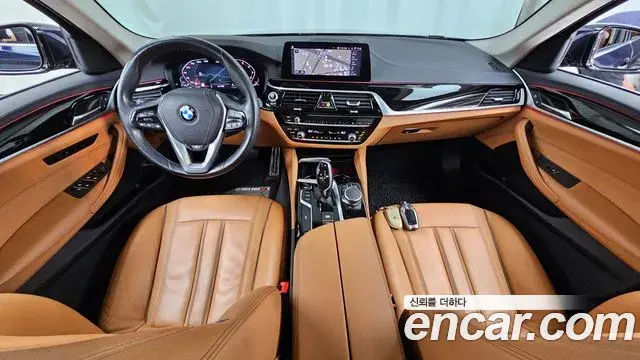 BMW 5 Series 2019 — Фото 7/20