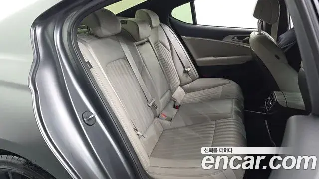 Genesis G70 2021 — Photo 2/37