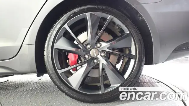 Genesis G70 2021 — Photo 34/37