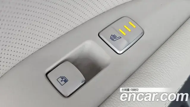 Genesis G70 2021 — Photo 28/37