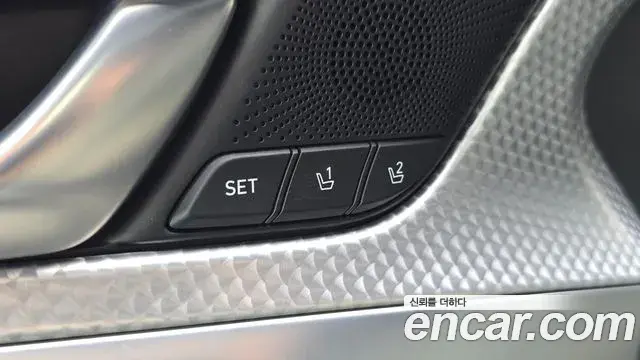 Genesis G70 2021 — Photo 25/37