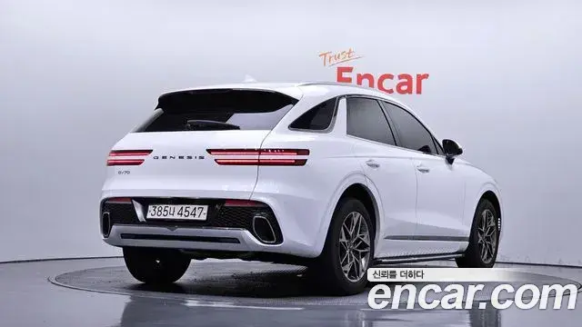Genesis GV70 2021 — ფოტო 2/20