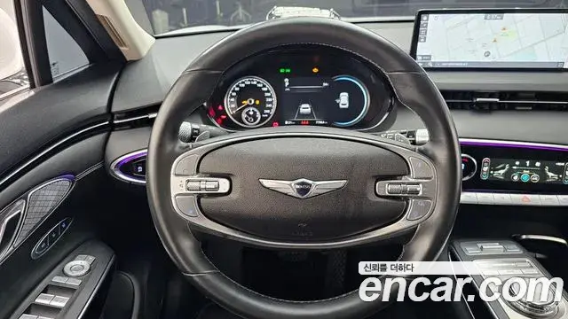 Genesis GV70 2021 — ფოტო 13/20