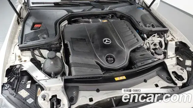 Mercedes-Benz E-Class 2021 — Фото 6/20