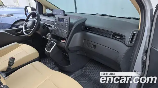 Hyundai Staria 2023 — Şəkil 7/20